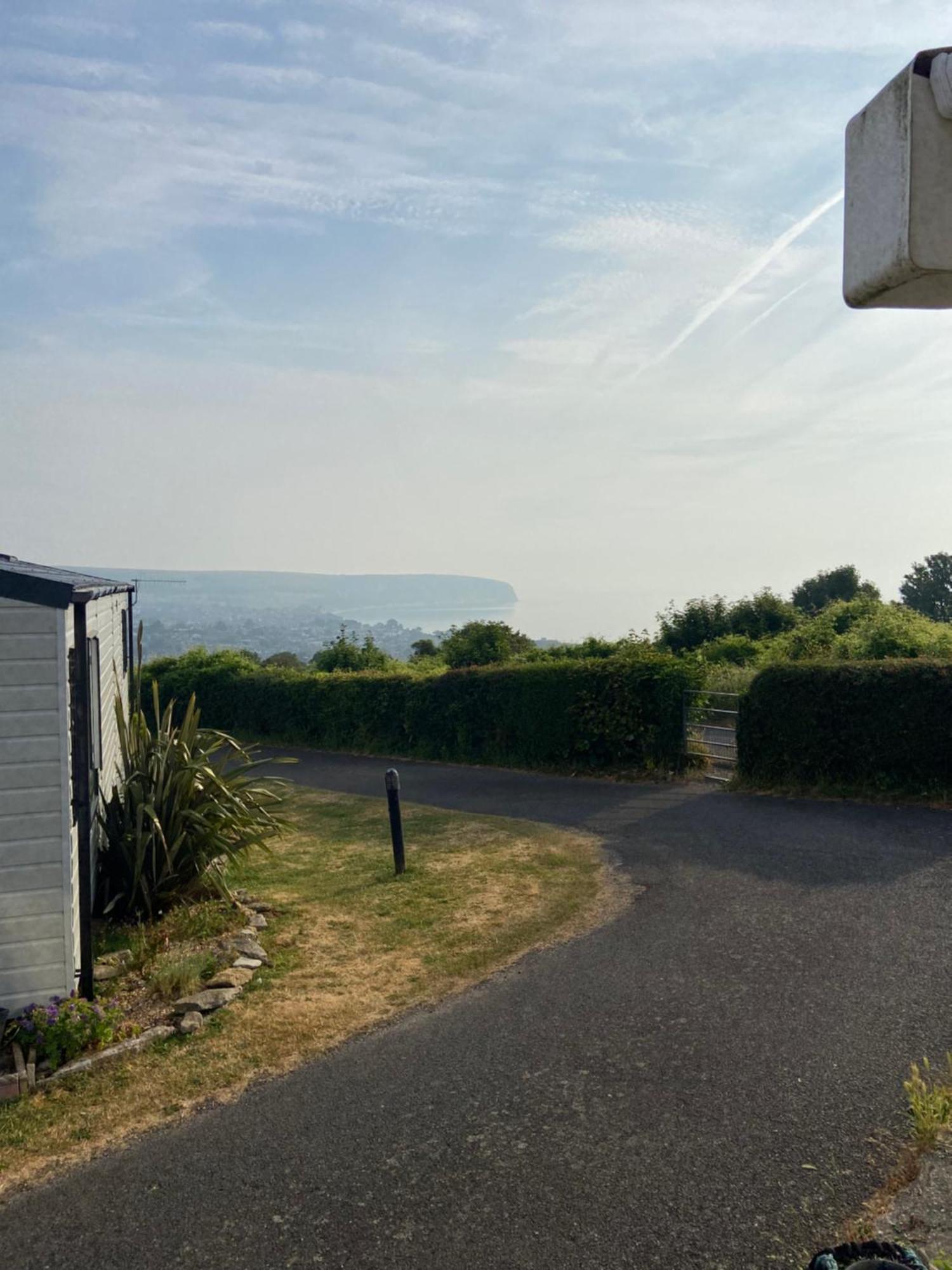 Stunning Caravan On Bay View Swanage