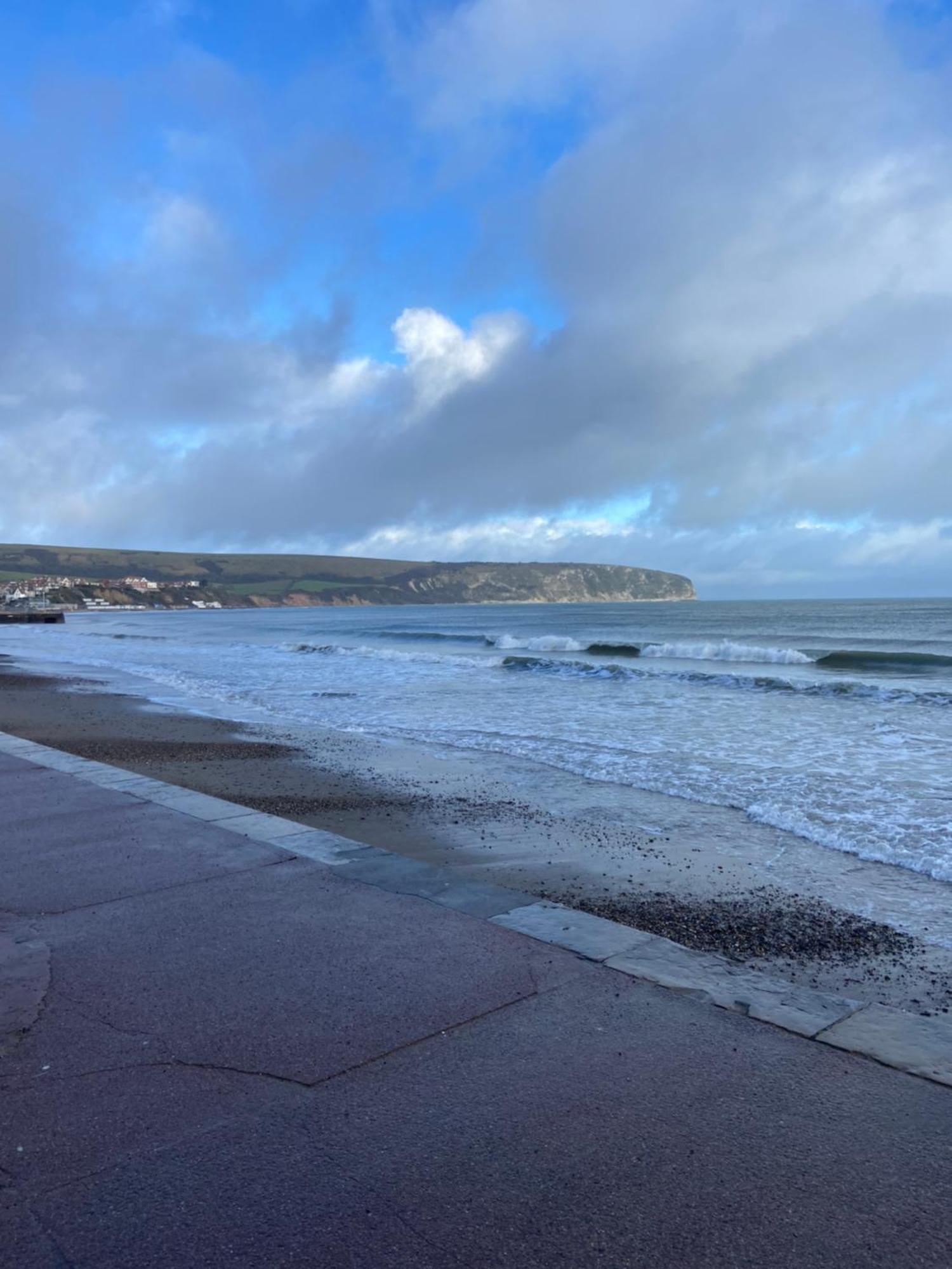 Stunning Caravan On Bay View * Swanage