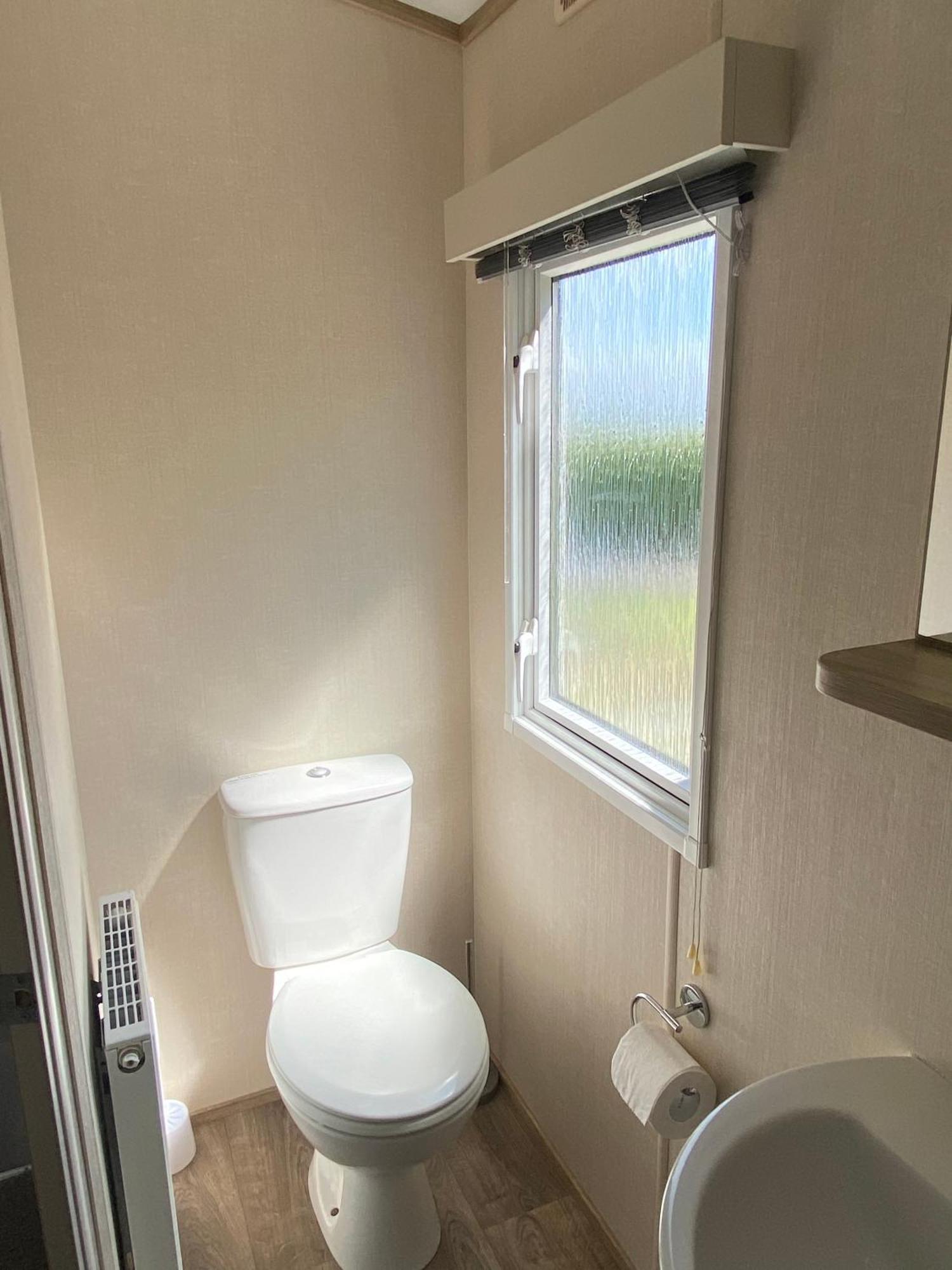 Stunning Caravan On Bay View Swanage