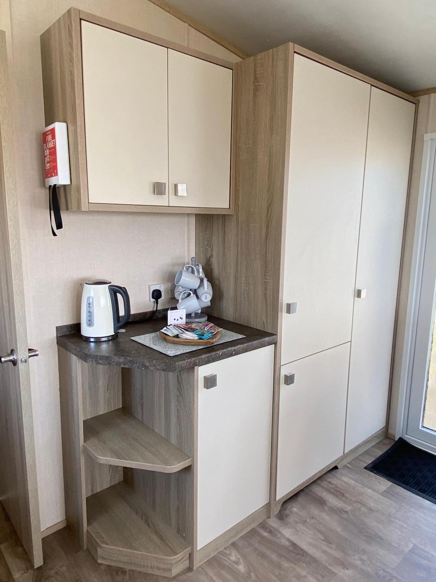 Stunning Caravan On Bay View Holiday home *